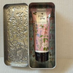 Heathcote & Ivory Scented Busy Bees Vegan Honey Hand Cream & Floral Bee Tin NWT